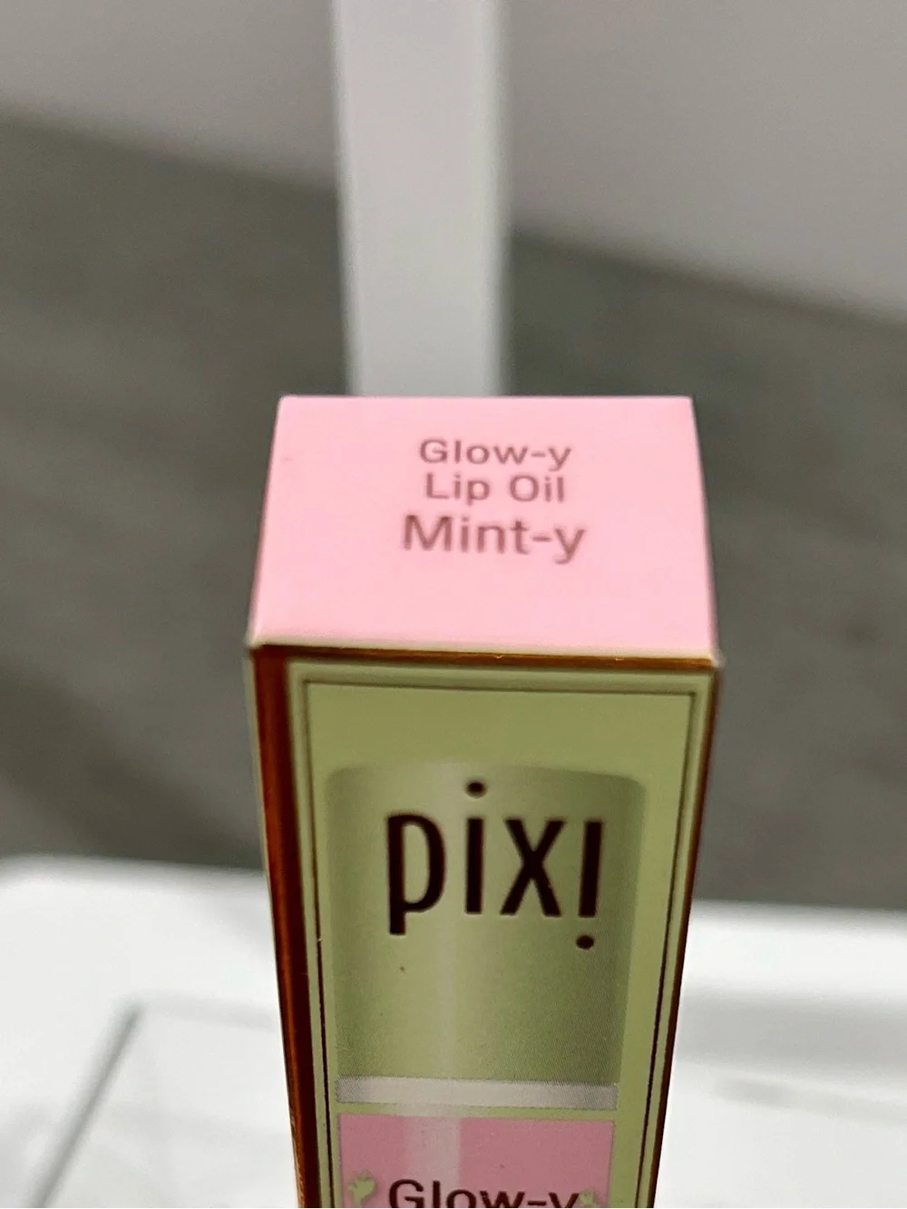Pixi Lip Oil Balm in Mint-y